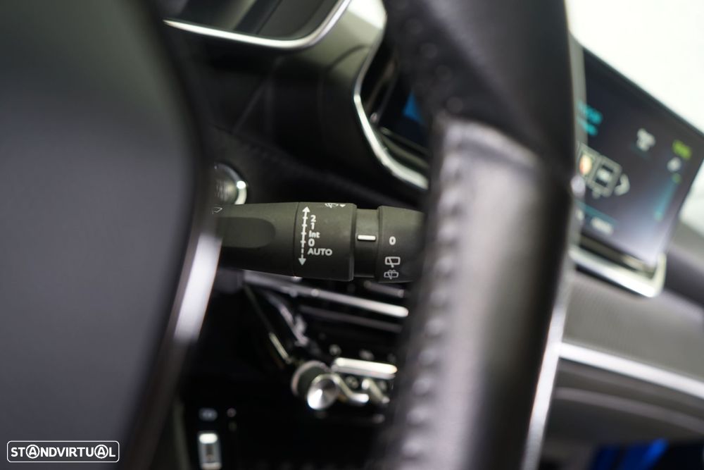 Peugeot e-2008 50 kWh Allure - 28