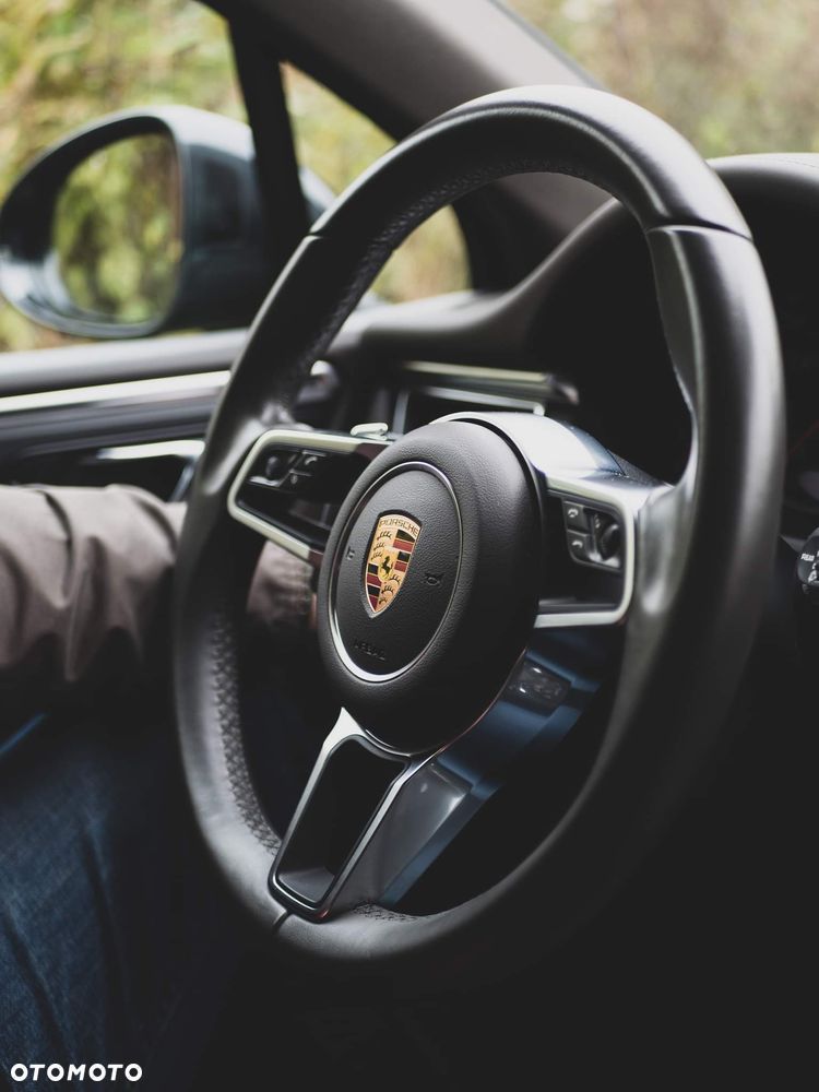 Porsche Macan - 12
