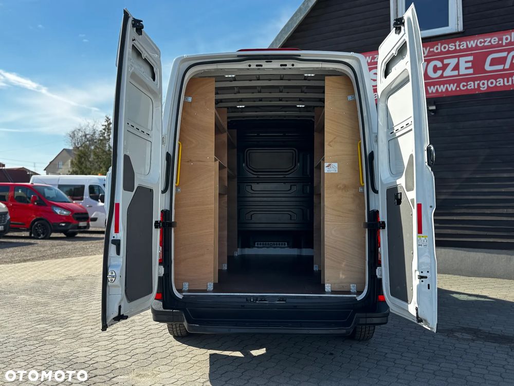 Volkswagen CRAFTER - 9