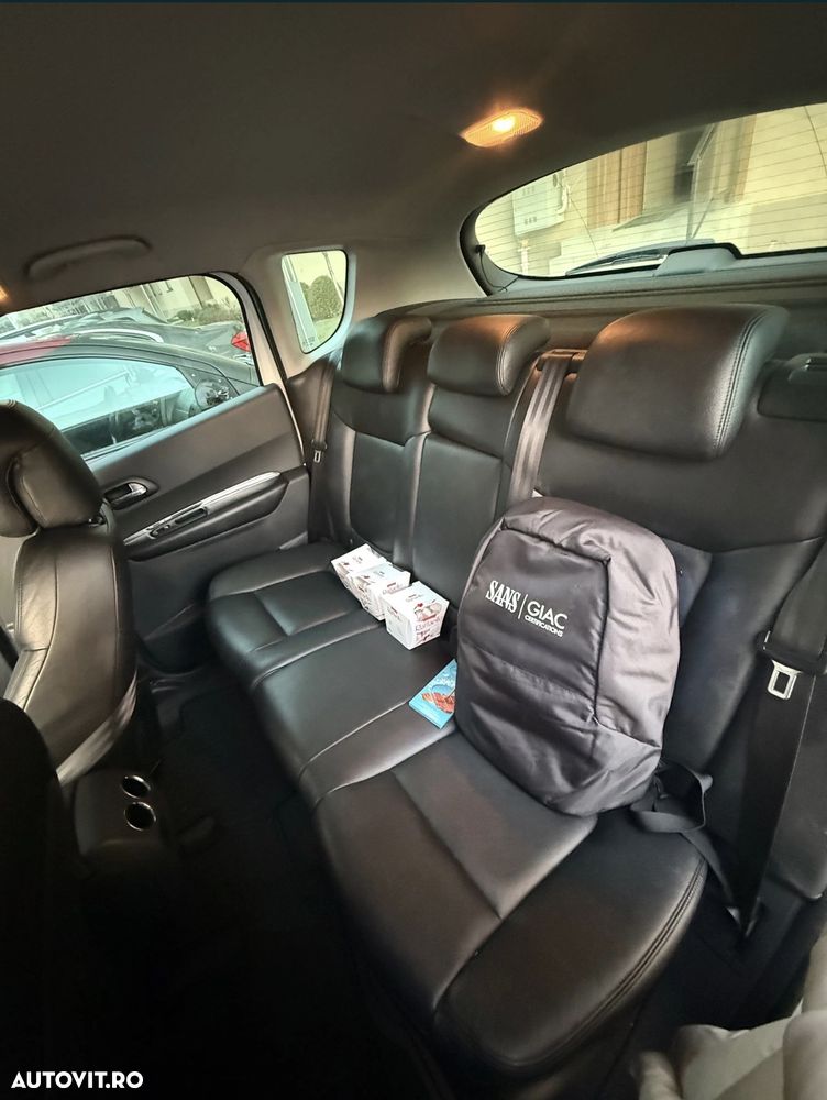 Peugeot 3008 HDi FAP 165 Automatik Platinum - 5