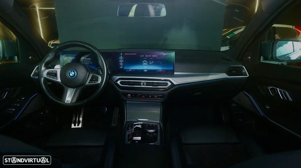 BMW 330 e xDrive Aut. M Sport - 11