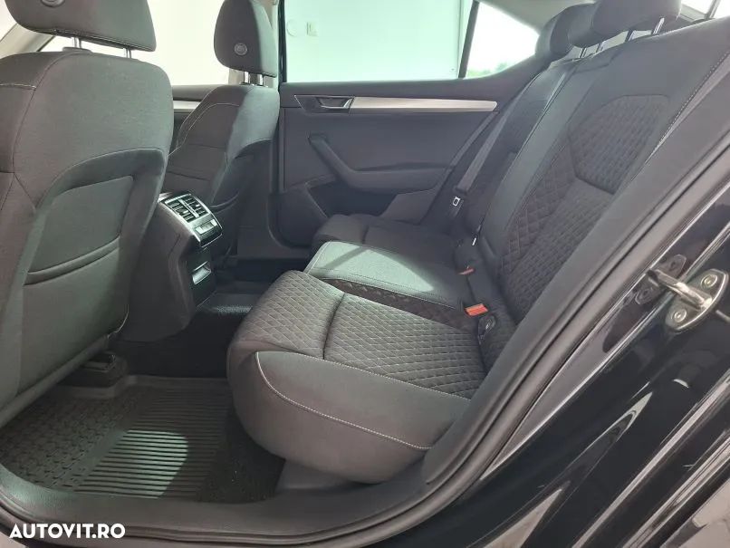 Skoda Superb 2.0 TDI DSG Ambition - 9