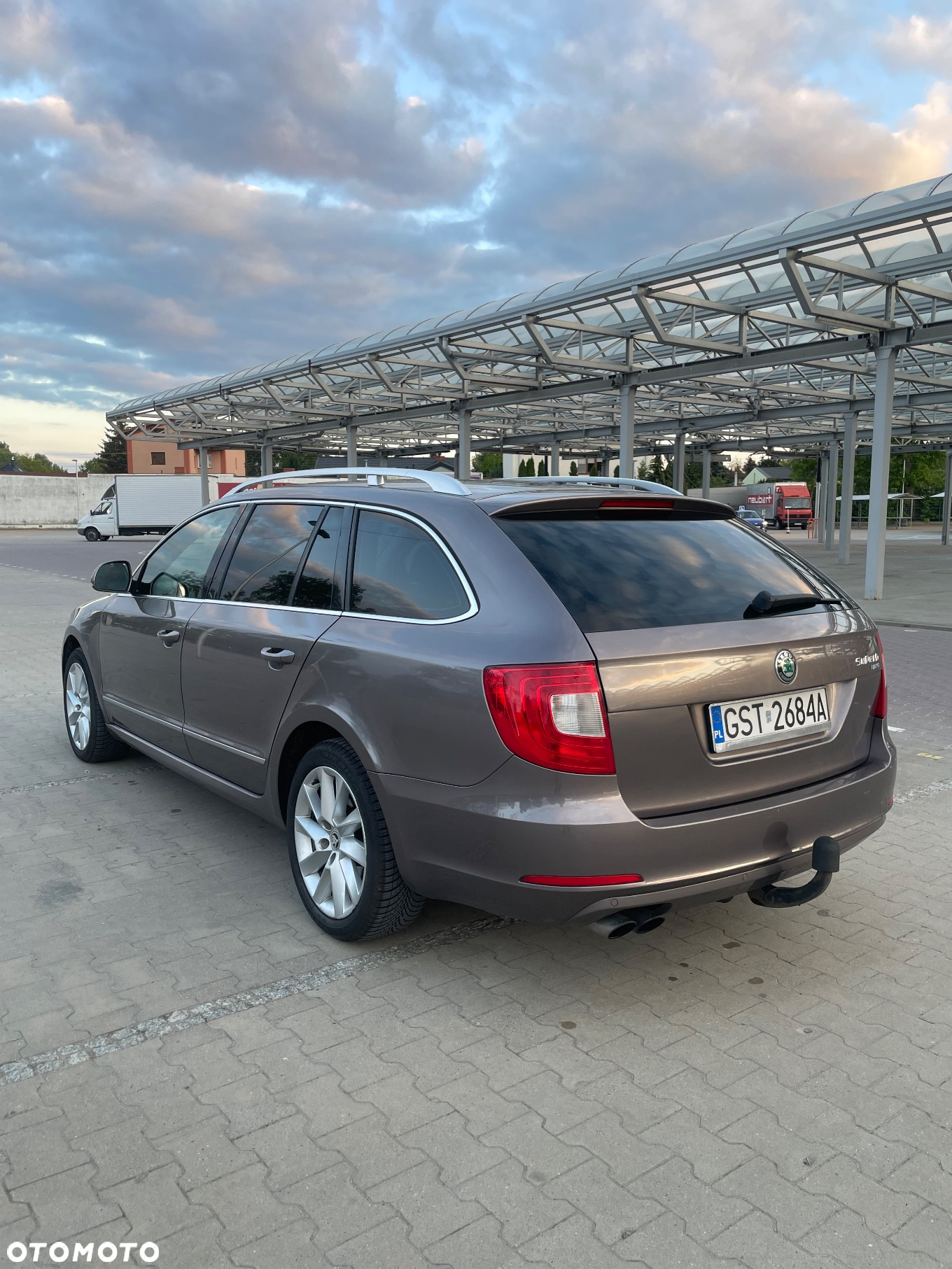Skoda Superb 2.0 TDI Elegance DSG - 5