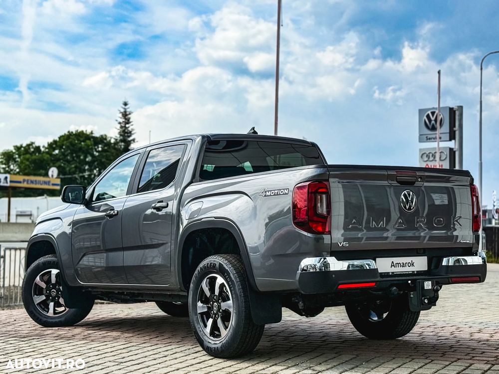 Volkswagen Amarok 3.0 TDI 241 CP 4M 10AT Style - 8