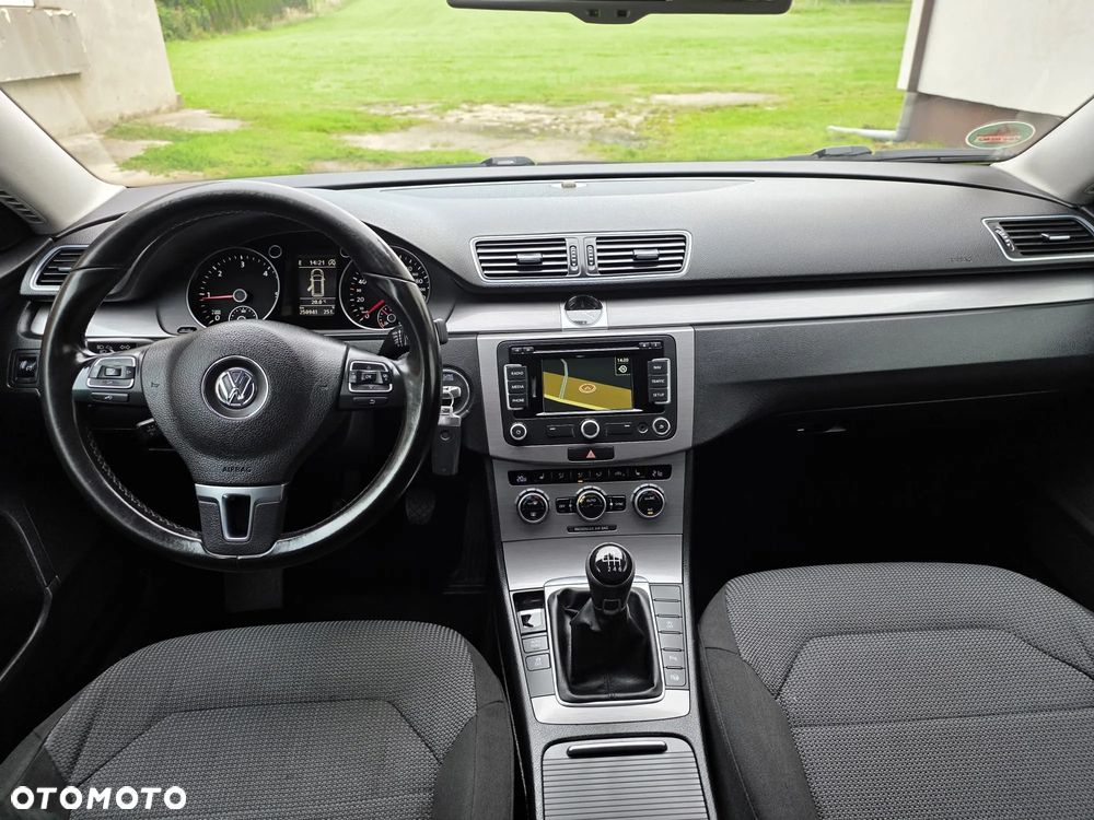 Volkswagen Passat Variant 2.0 TDI DPF Comfortline - 6
