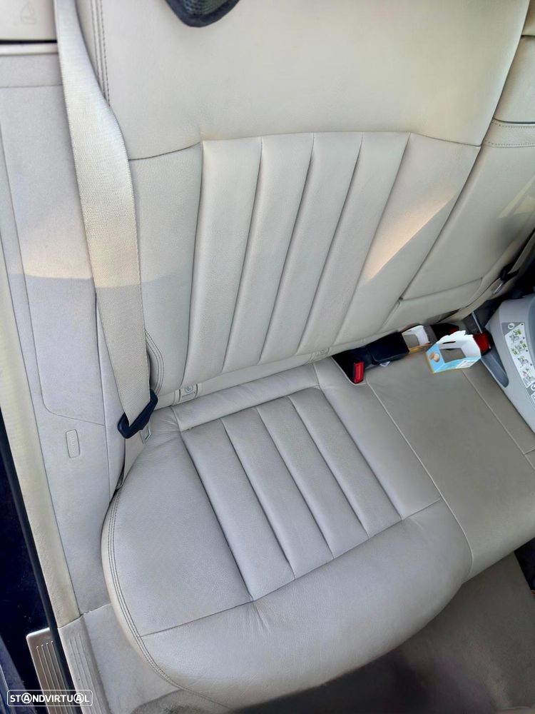Mercedes-Benz E 300 Bluetec Hybrid Avantgarde - 19