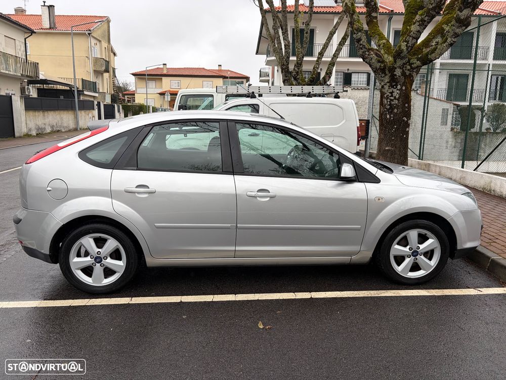 Ford Focus 1.4 16V Connection - 5