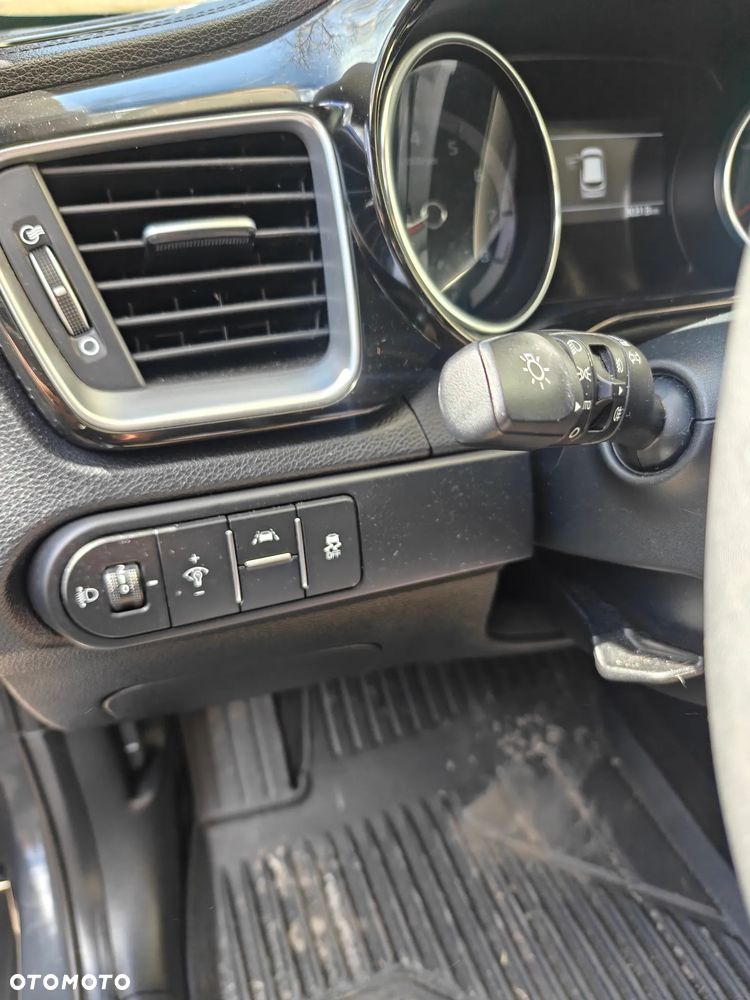 Kia XCeed 1.4 T-GDI L Business Line DCT - 12