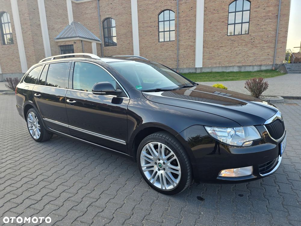 Skoda Superb 2.0 TDI 4x4 Exclusive - 36