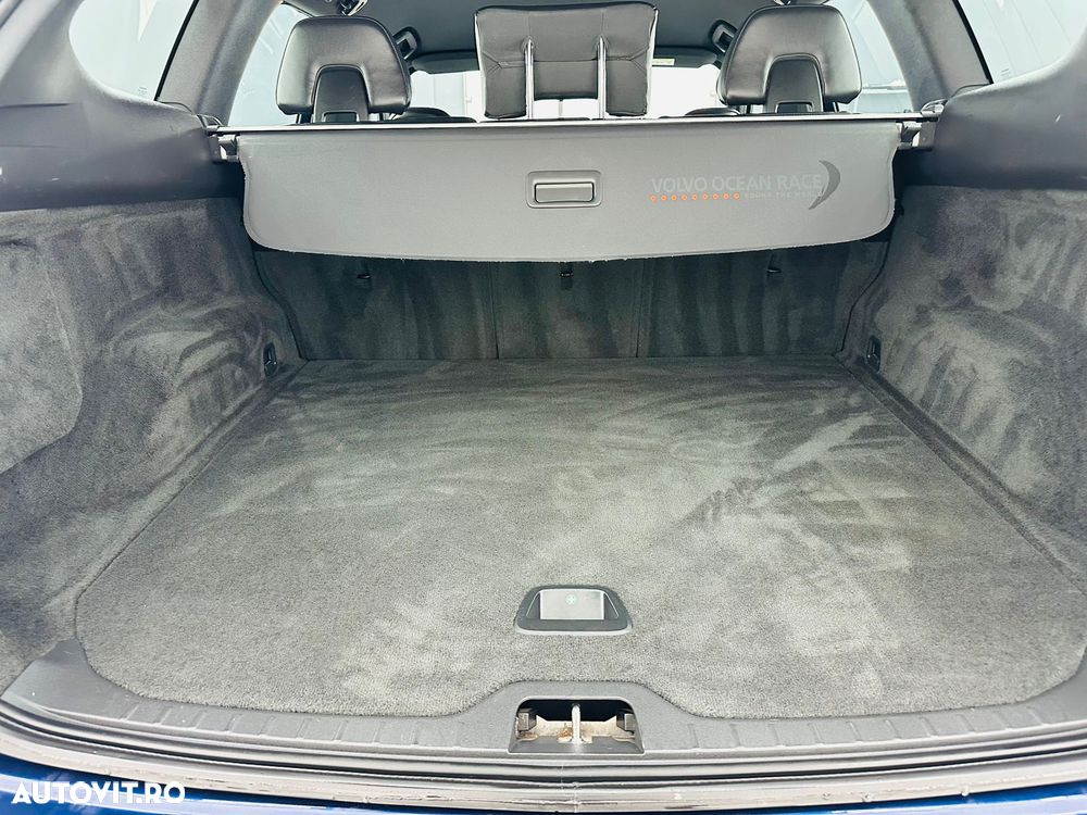 Volvo XC 60 D4 Ocean Race - 19