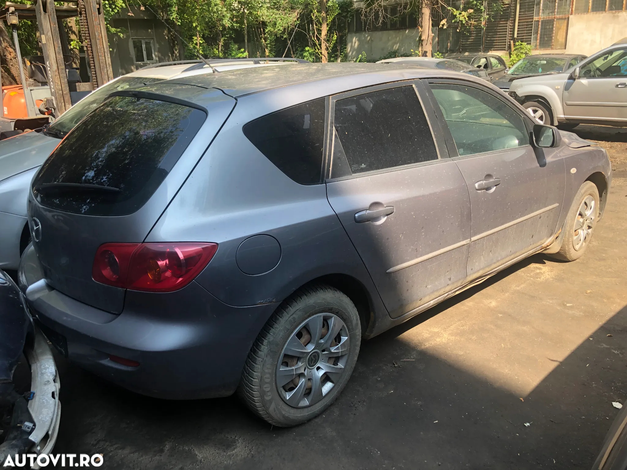 Dezmembrez Mazda 3 2005 - 3