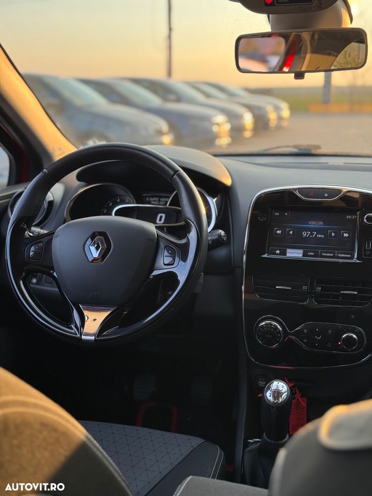 Renault Clio - 8