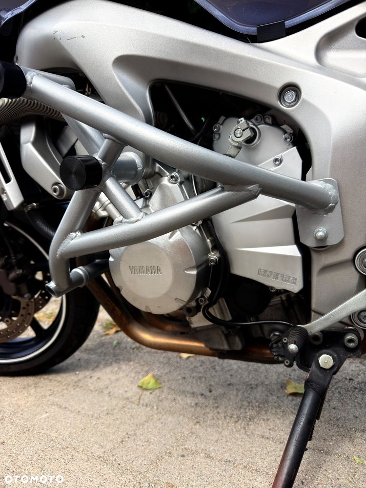 Yamaha FZ6 - 6