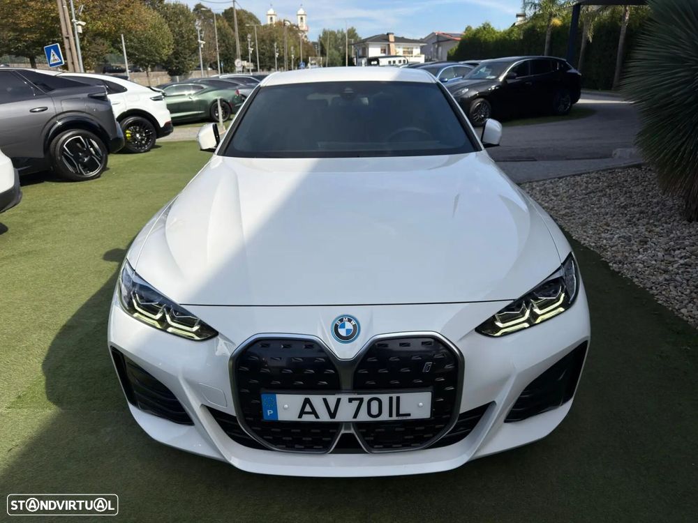 BMW i4 eDrive40 Pack Desportivo M - 7
