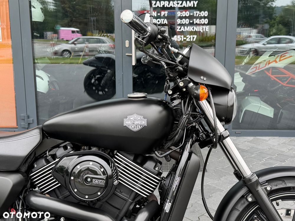 Harley-Davidson Street XG 750 - 8