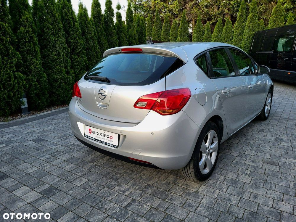 Opel Astra - 6