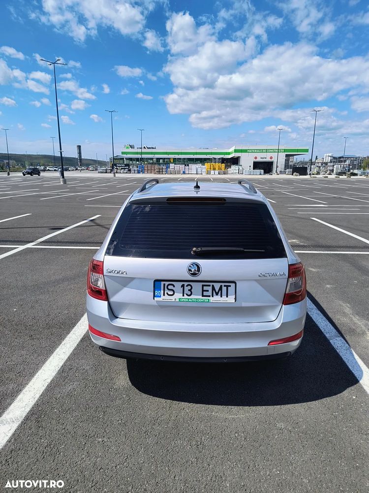 Skoda Octavia 2.0 TDI DSG Style - 2