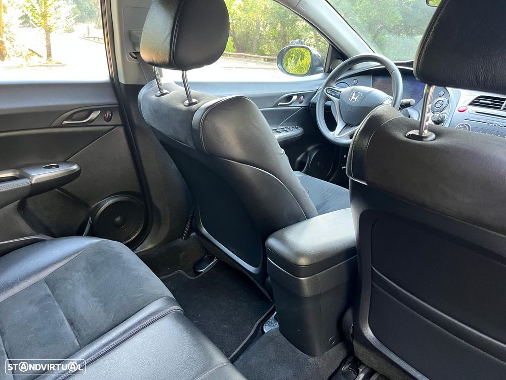 Honda Civic 1.4 i-VTEC Comfort - 9