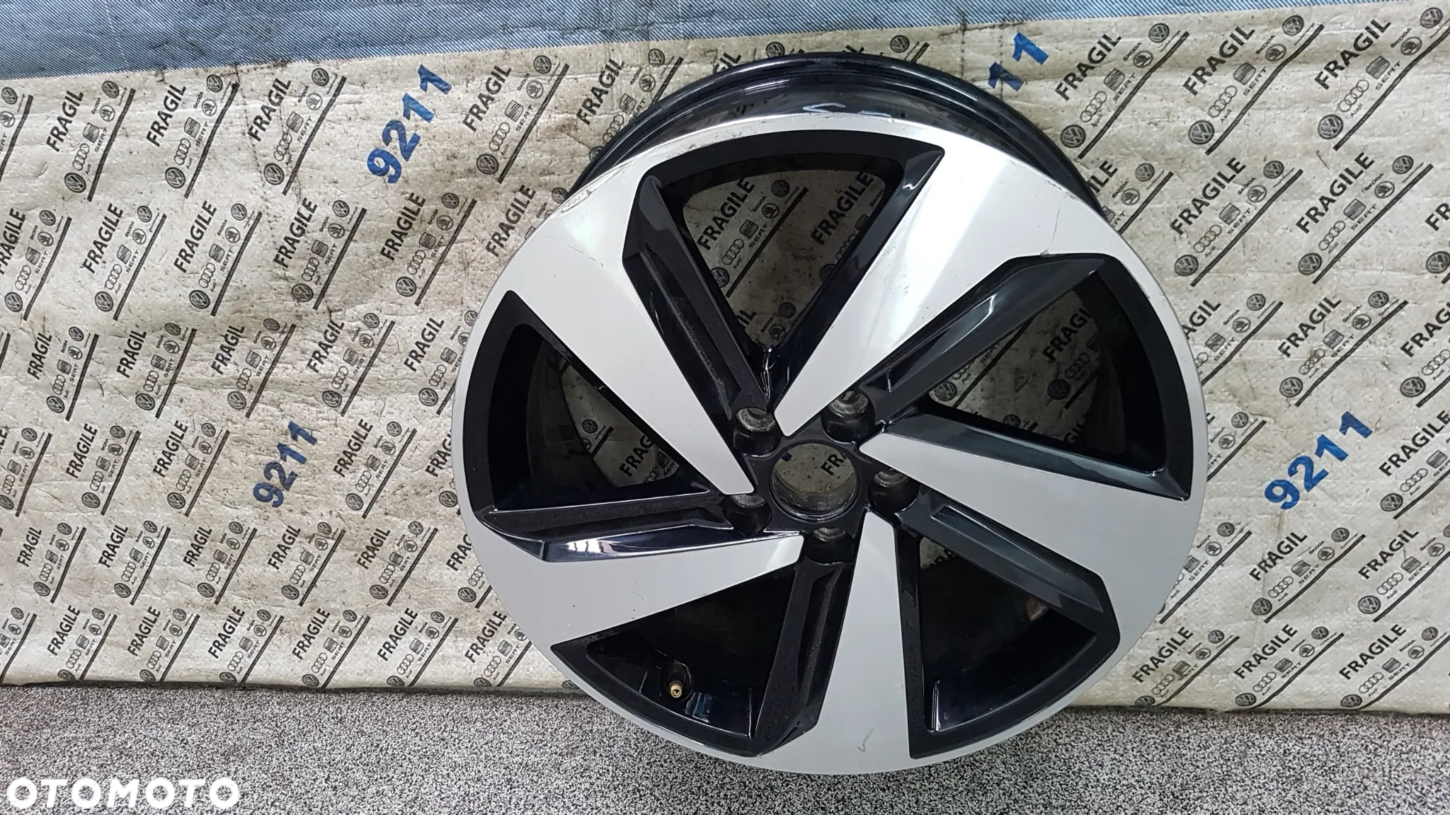 FELGA VW POLO  7,5JX17  ET51 5X100  2G0 601025 - 3