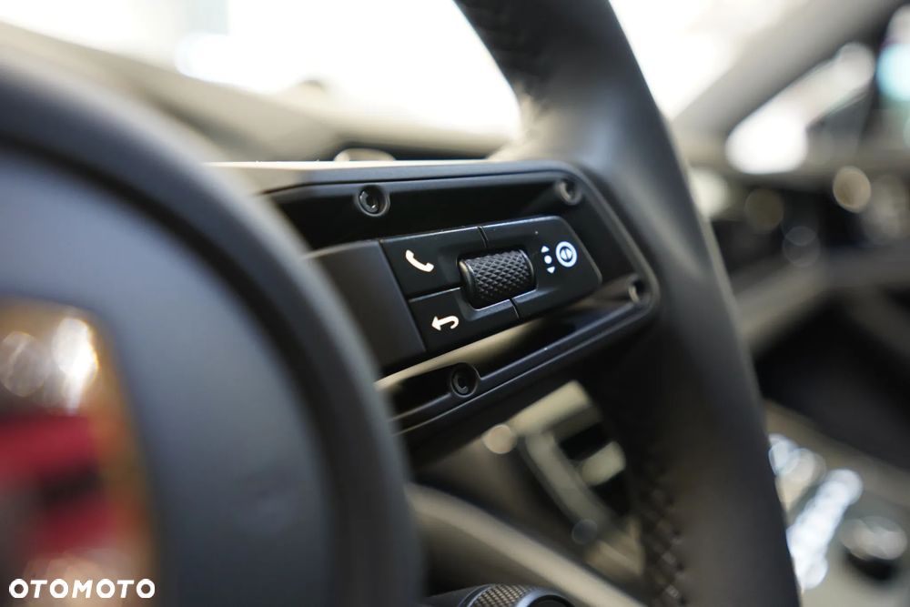 Porsche Panamera - 17