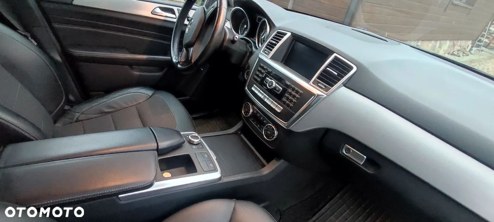 Mercedes-Benz ML - 20