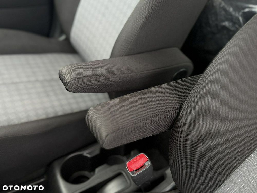 Kia Venga - 24