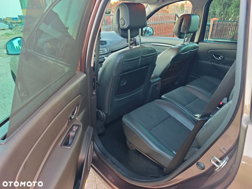 Renault Scenic TCe 130 Dynamique - 12