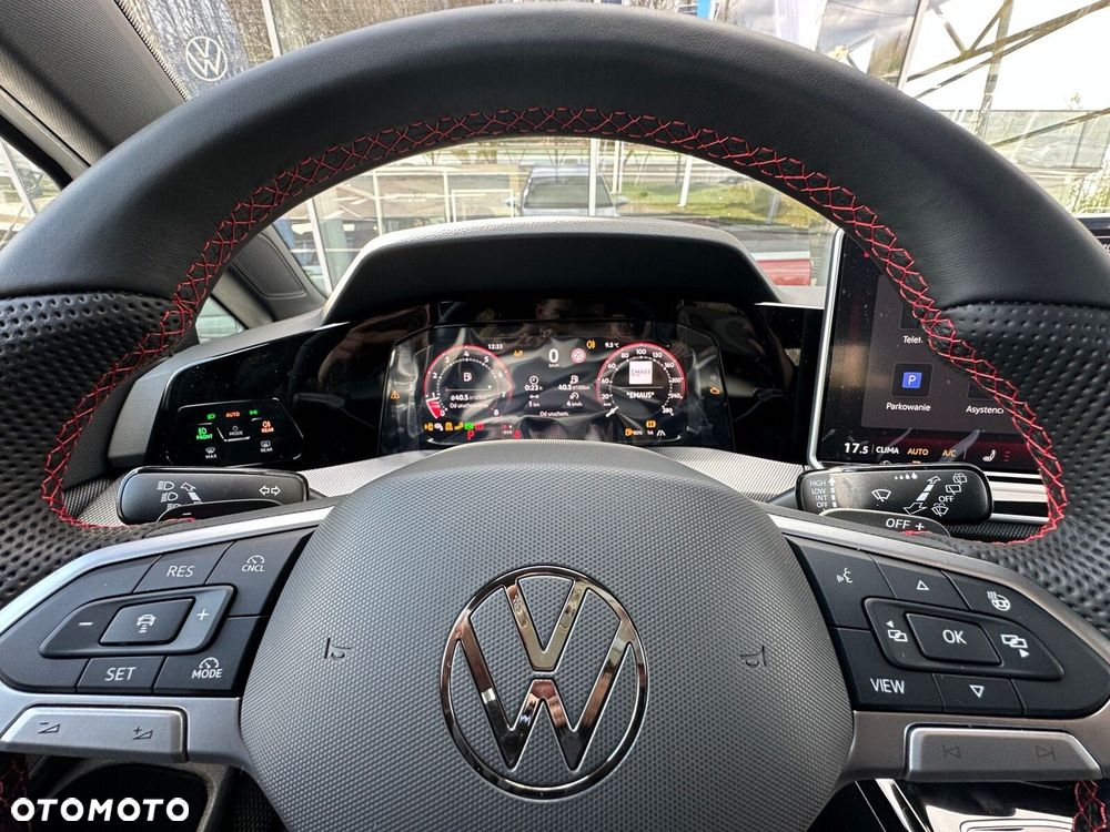 Volkswagen Golf - 18
