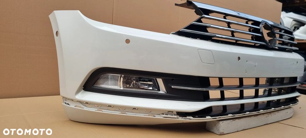 VW PASSAT B8 HIGHLINE 2014- Zderzak przód oryginał MC025 - 7
