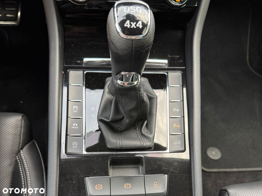 Skoda Superb 2.0 TSI 4x4 L&K DSG - 26