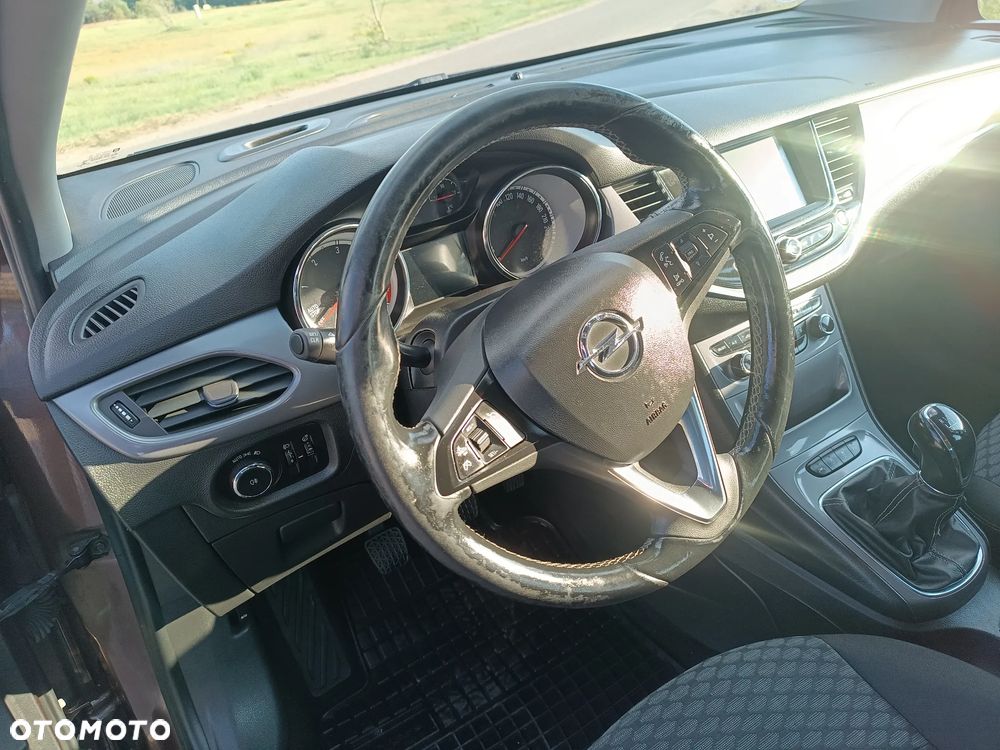 Opel Astra 1.6 D (CDTI) Start/Stop Dynamic - 21