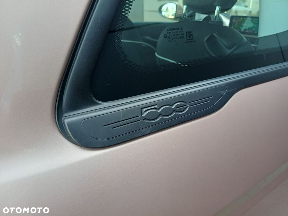 Fiat 500e - 12