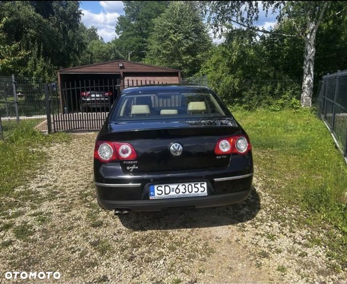 Volkswagen Passat 2.0 TDI Trendline - 3