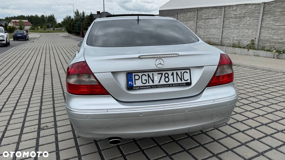 Mercedes-Benz CLK - 10