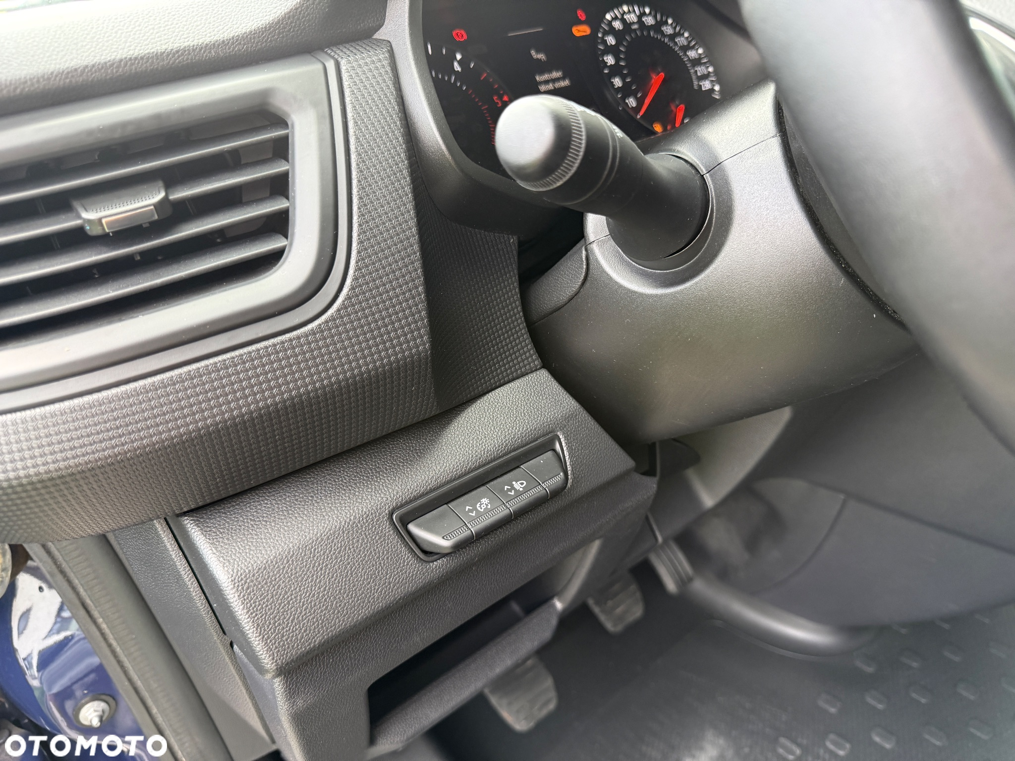 Renault Trafic - 32