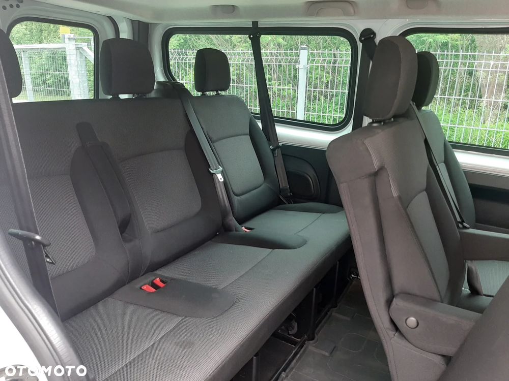 Renault Trafic 2.0 dCi - 31