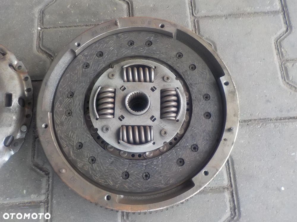 VW CRAFTER 2.0 TDI KOŁO DWUMASOWE SPRZĘGŁO - 2