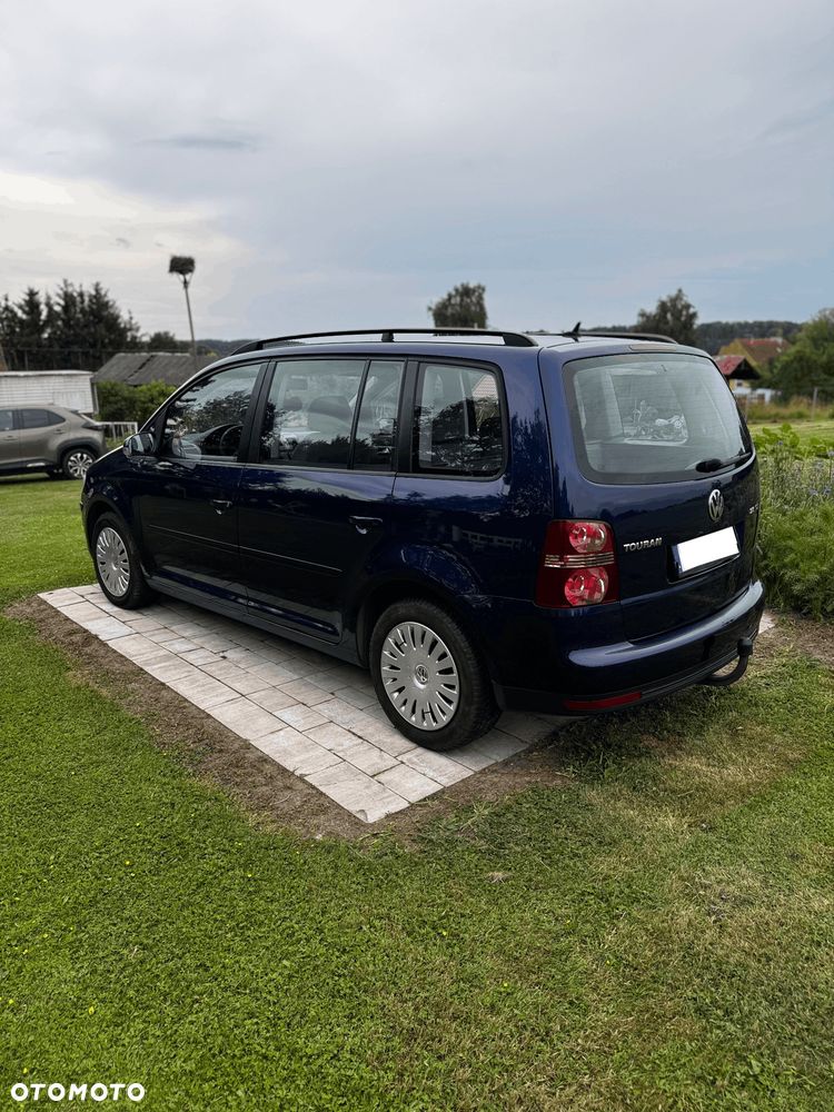 Volkswagen Touran 2.0 TDI DPF Comfortline - 6