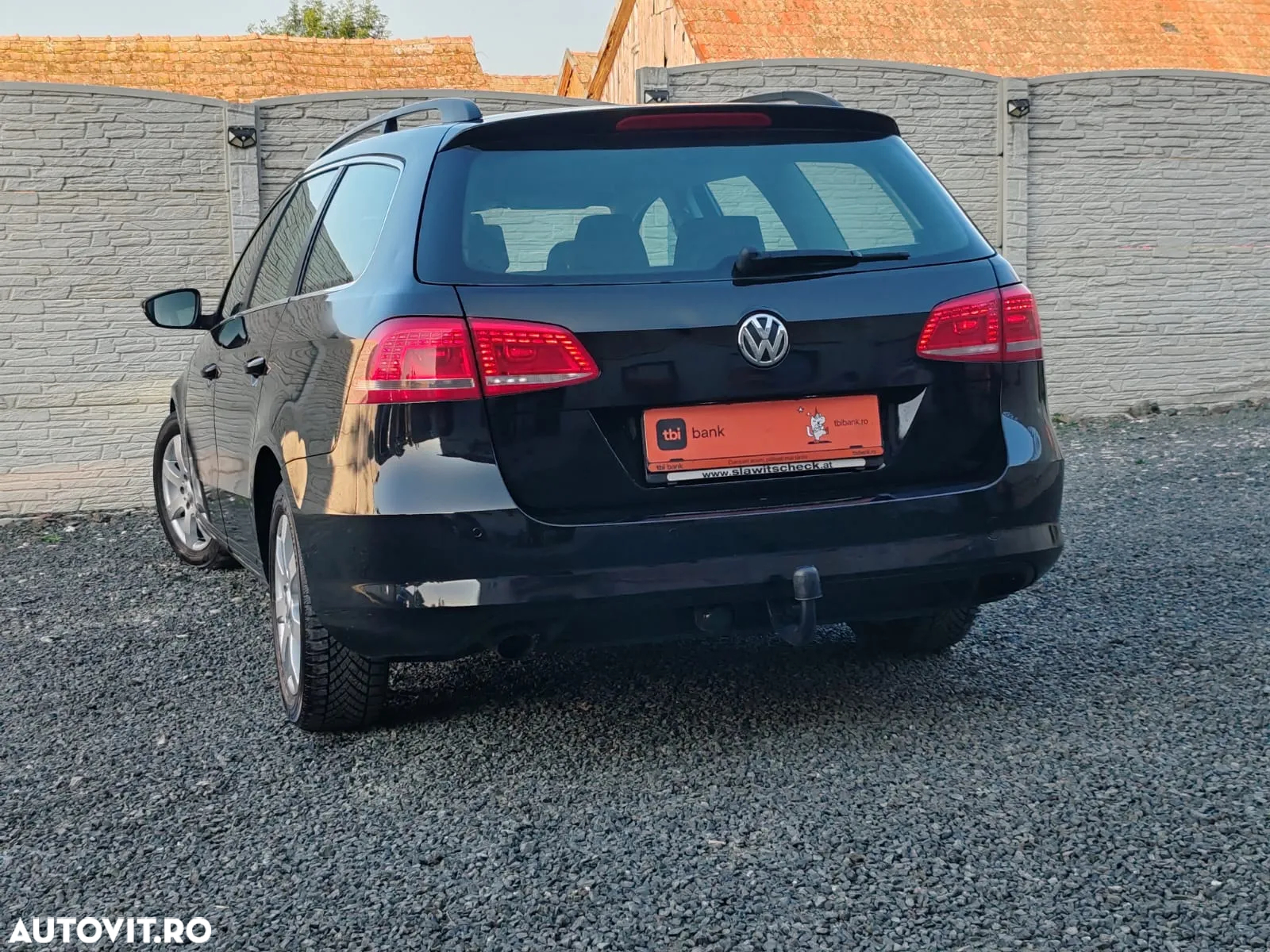Volkswagen Passat - 4