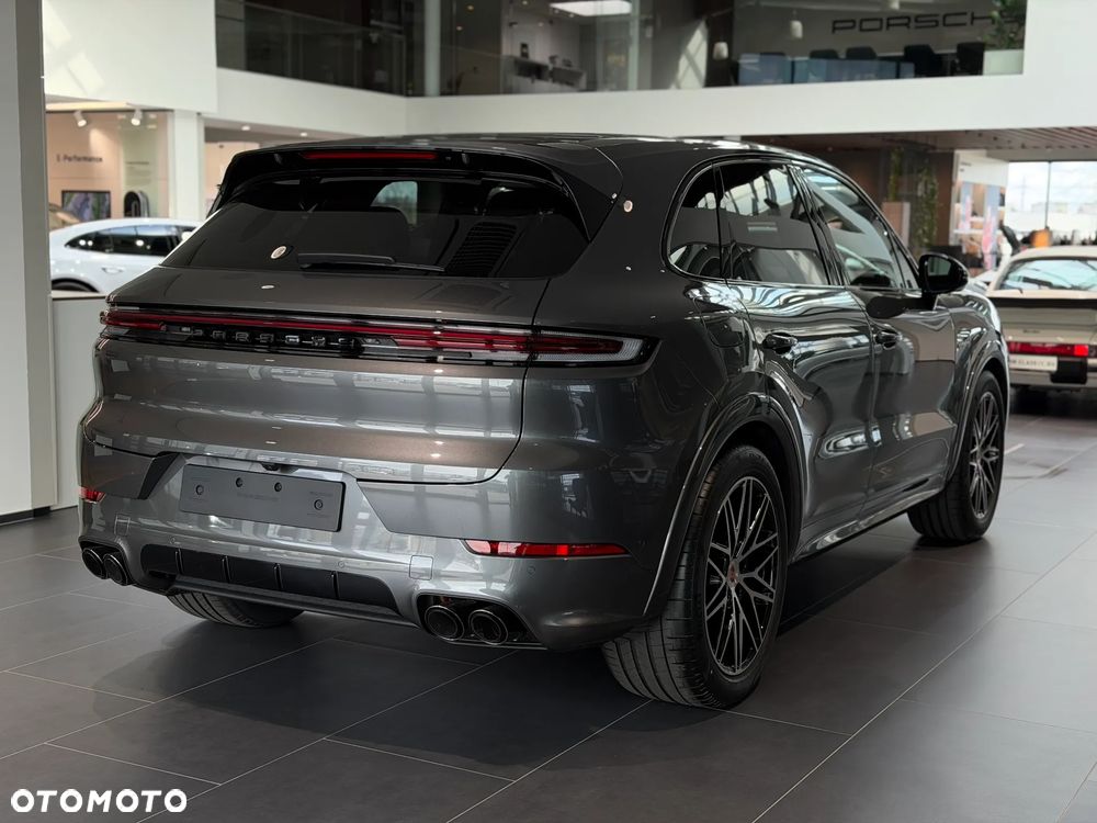 Porsche Cayenne E-Hybrid PHEV Black Edition - 10