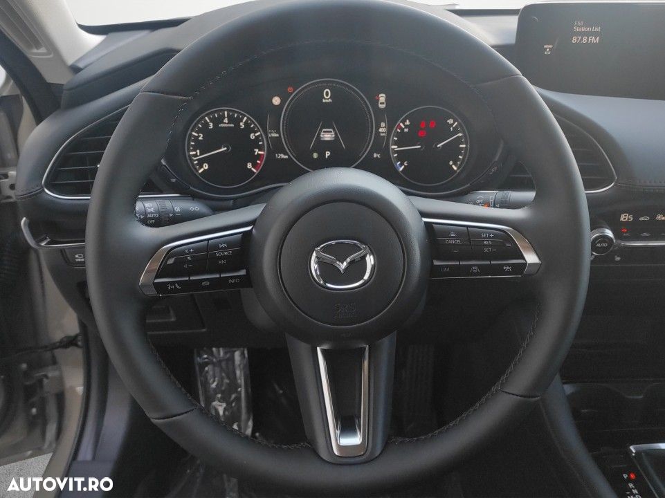 Mazda 3 e-Skyactiv X186 AT MHEV Center-Line - 5