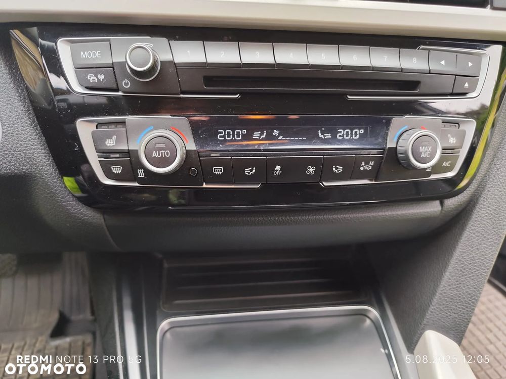 BMW Seria 3 318d Touring - 6