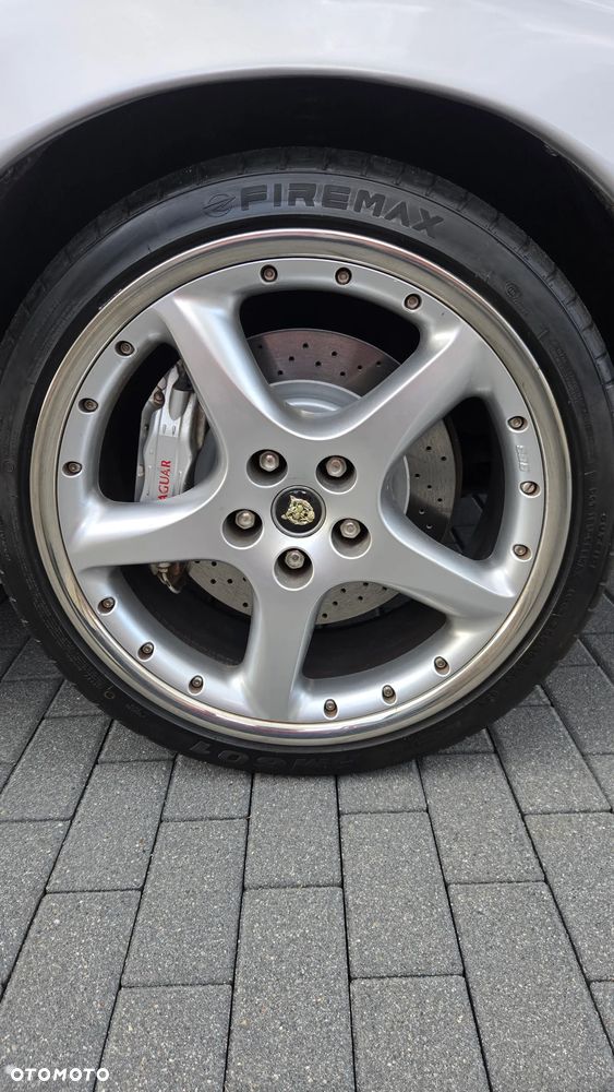 Jaguar XK8 - 14