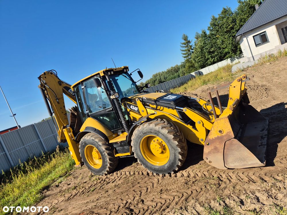 Caterpillar CAT 434F Rok 2014 - 1