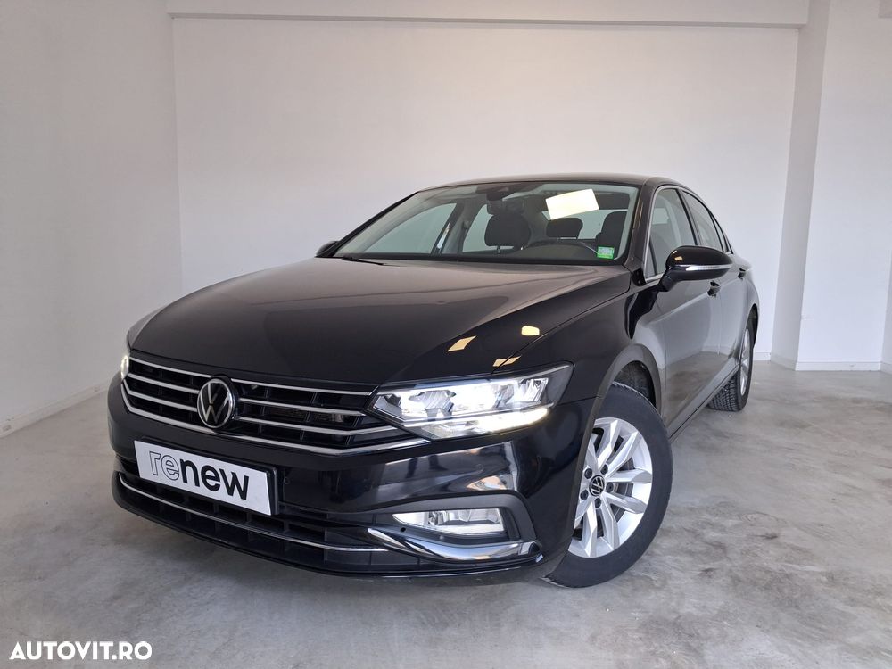 Volkswagen Passat - 1