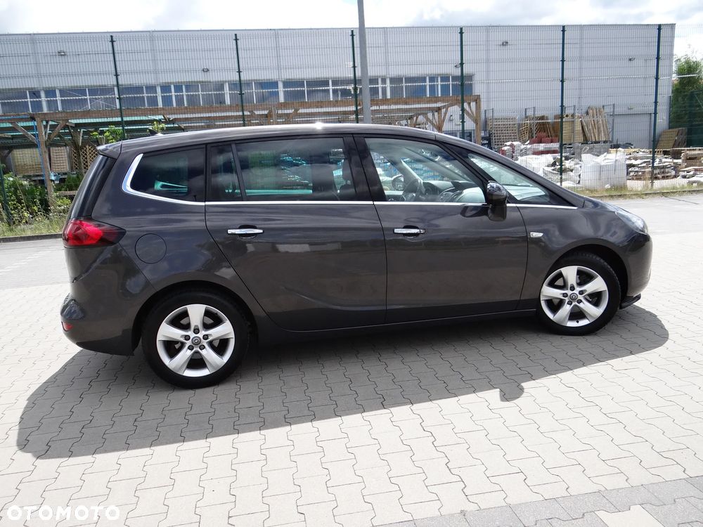 Opel Zafira - 18