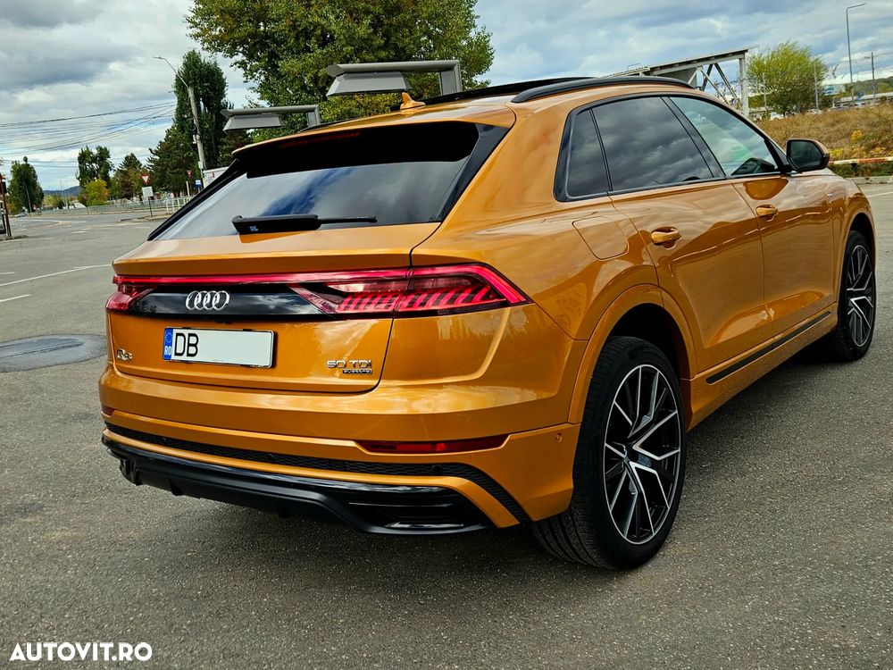 Audi Q8 - 8