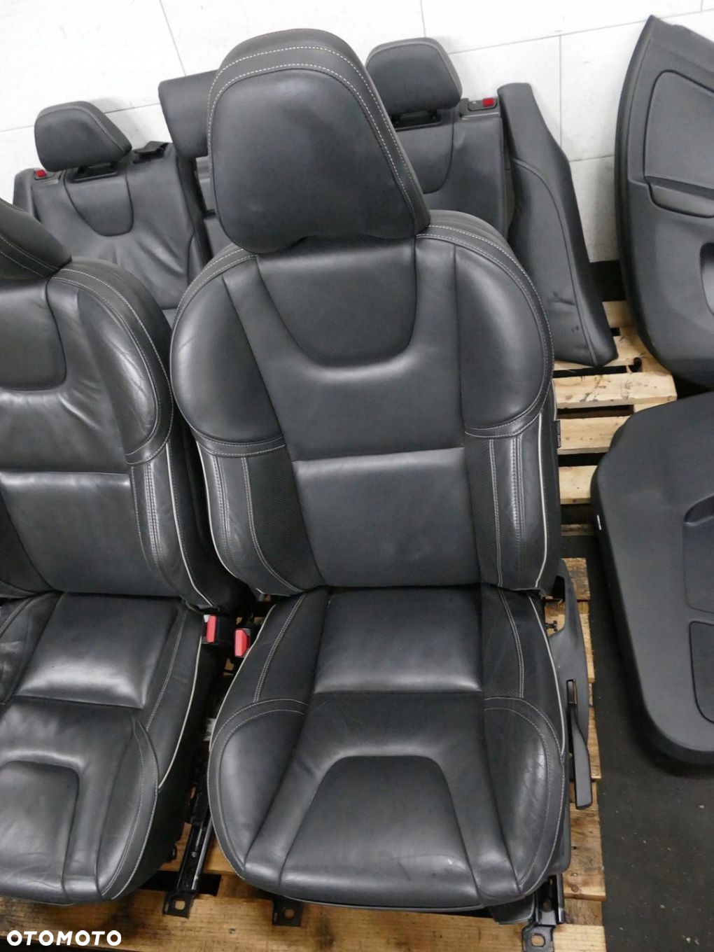 VOLVO XC60 I LIFT R-DESIGN FOTEL BOCZEK KANAPA FOTELE BOCZKI CZARNA SKÓRA - 16