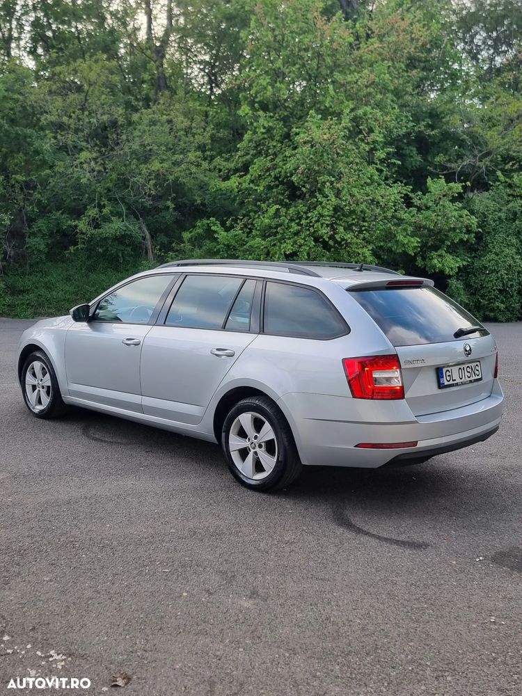 Skoda Octavia 2.0 TDI DSG Tour - 4