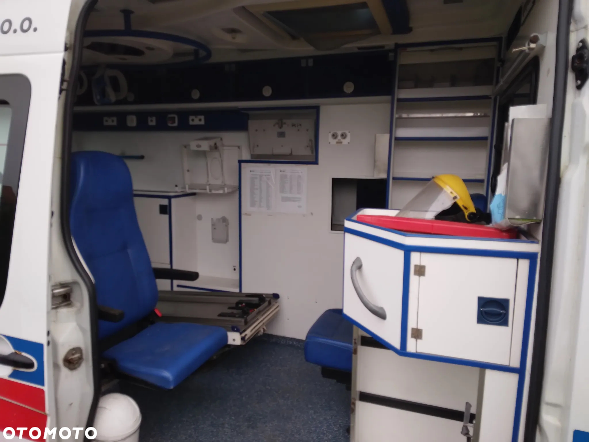Mercedes-Benz Sprinter - 15